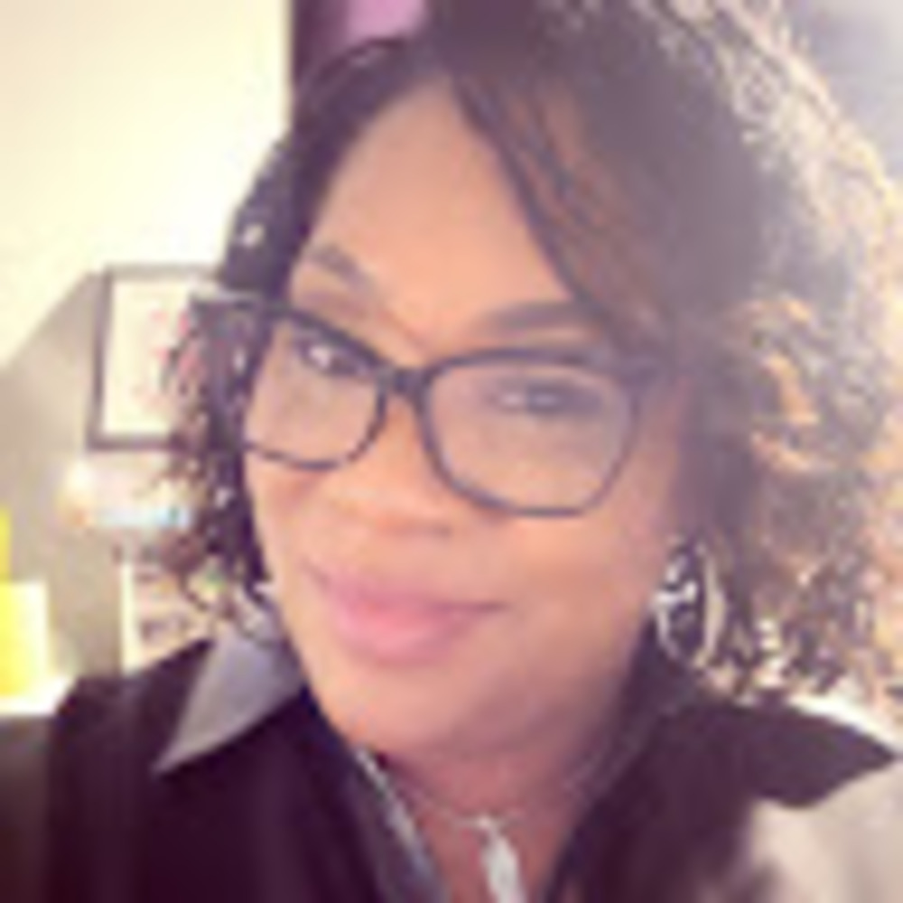Meet your Posher, Latrese